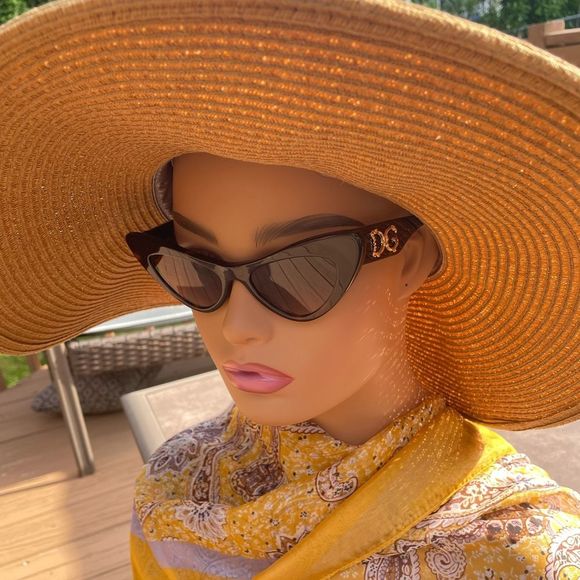 Dolce & Gabbana Sunglasses - Picture 6 of 13